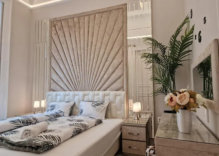 Stunning View - Live In Luxury Apartman *