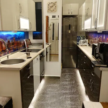 Stunning View - Live In Luxury بودابست