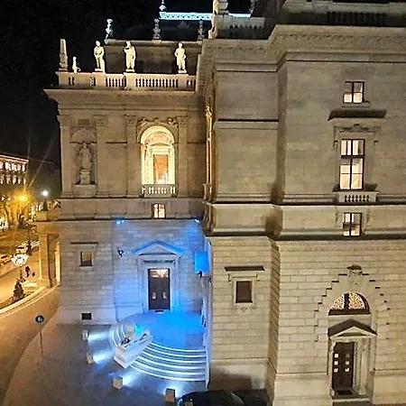 Stunning View - Live In Luxury *