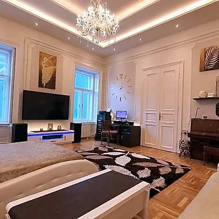 Διαμέρισμα Stunning View - Live In Luxury *