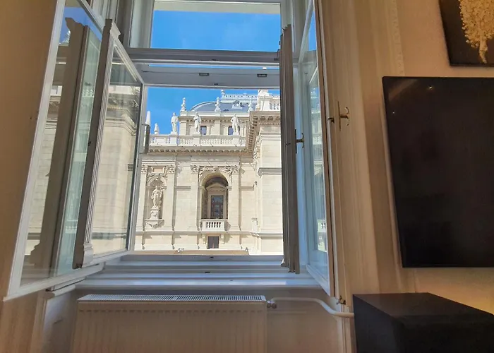 Stunning View - Live In Luxury *