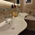 Stunning View - Live In Luxury * Boedapest