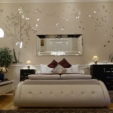 Opera View - Live In Luxury Апартаменты *