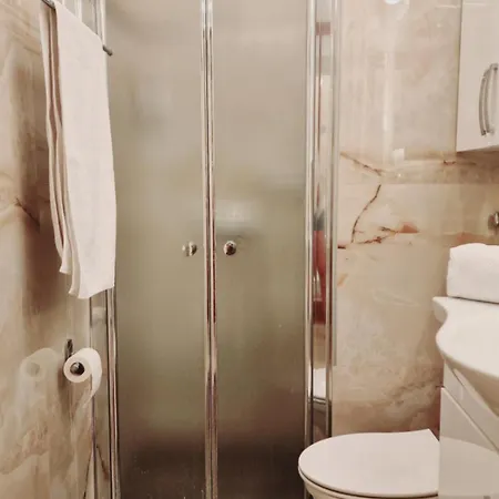 Opera View - Live In Luxury Апартаменты