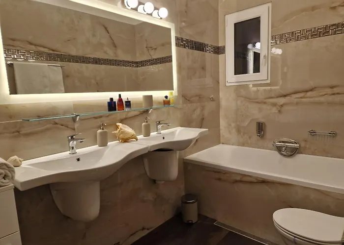 Stunning View - Live In Luxury Apartmán